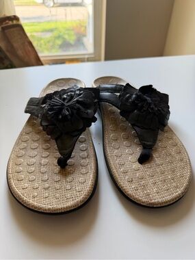 Orthaheel floral sandals size 11